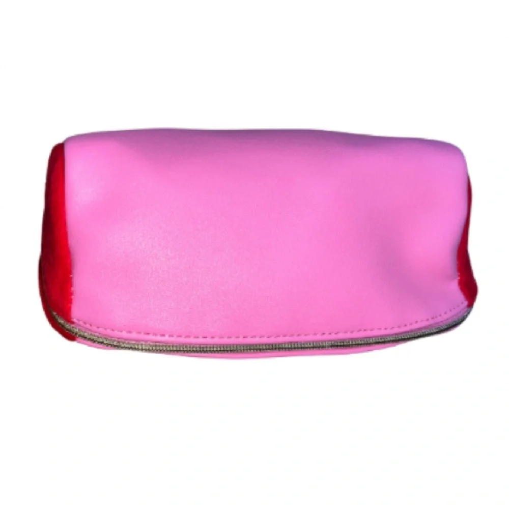 NWT Juicy Couture ‘Just Say OUI’ Pink and Red Women's Cosmetic Bag